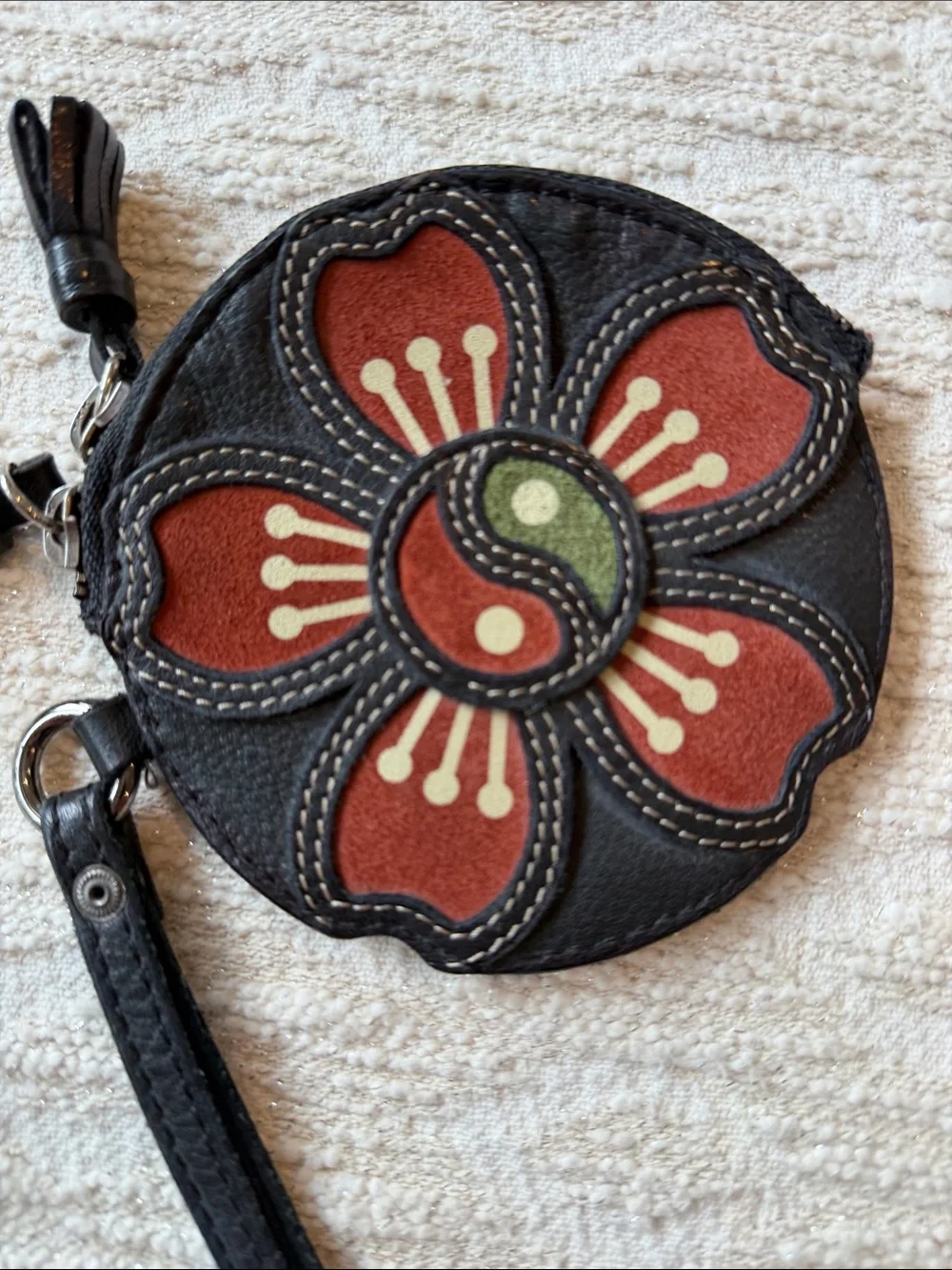 Lucky Brand Leather Boho Floral Appliqué Round Coin /Wristlet Purse